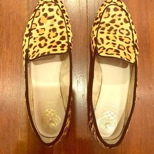 Vince camuto leopard flats